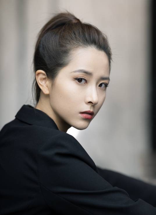 张艺（中国内地女演员、歌手）