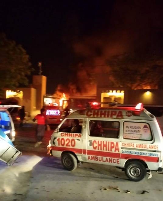 4·21巴基斯坦酒店停车场爆炸事件