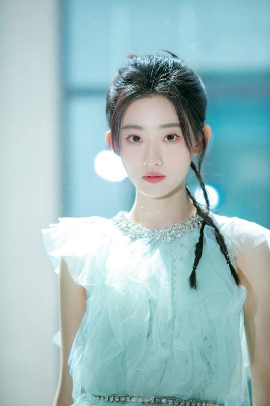 杨雨潼