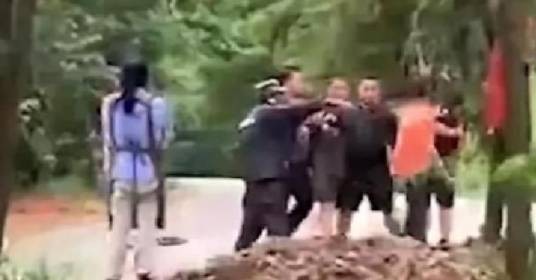 6·11丘北女游客被打事件