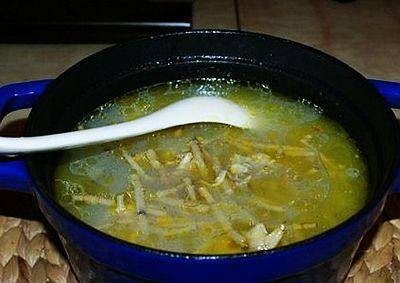 鱼腥草鸡汤