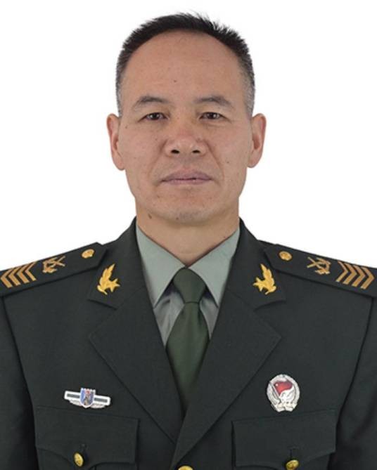 蒋庆群