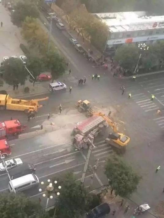 10·5岷县货车失控事故