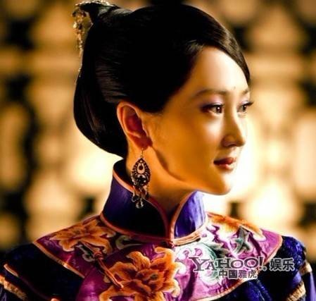 石彩凤(《刀客家族的女人》中人物角色)