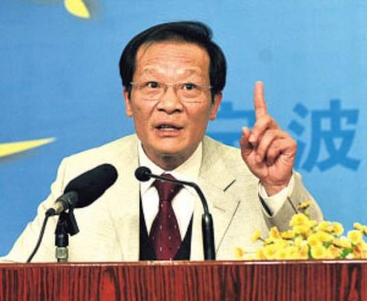 董平（浙江大学哲学系教授）