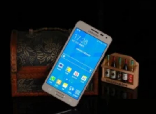 三星GALAXY Alpha