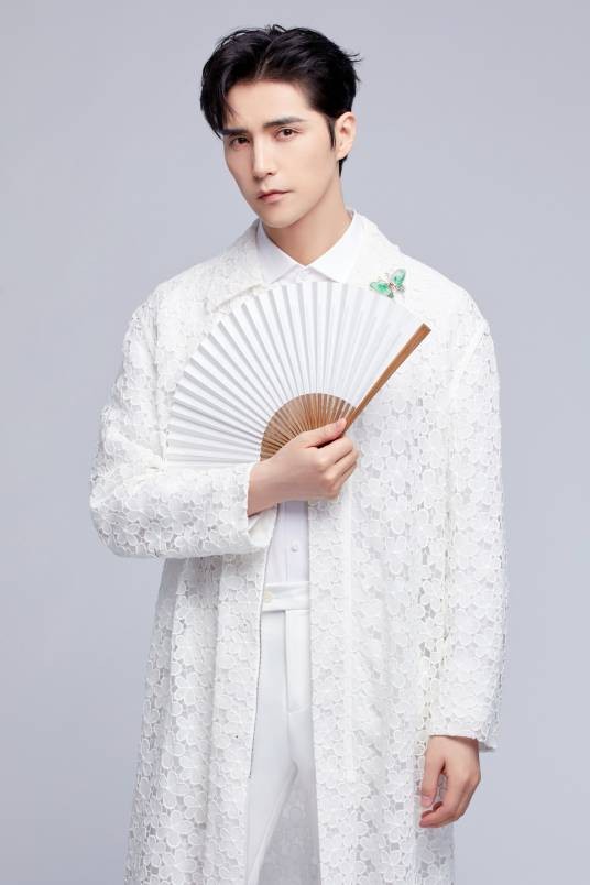 阿云嘎（中国内地音乐剧男演员、歌手、影视演员）