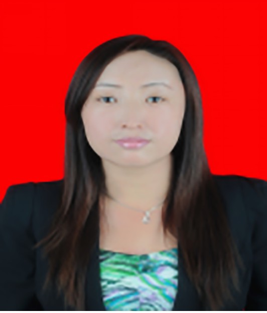 和英（云南省丽江市人大常委会副秘书长）