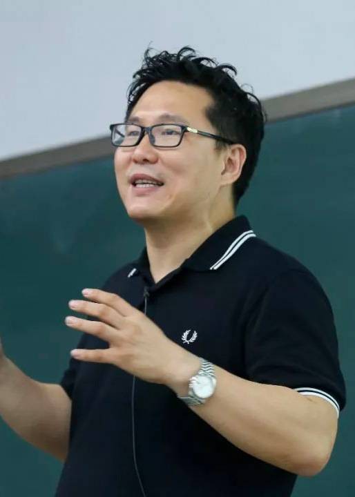 毛军华（原蚂蚁金服总裁助理、中金公司分析师）