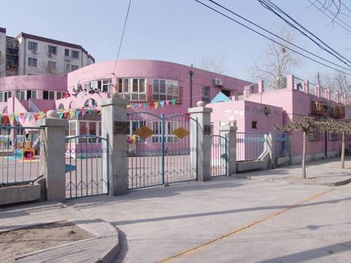 北京新运弱智儿童养育院