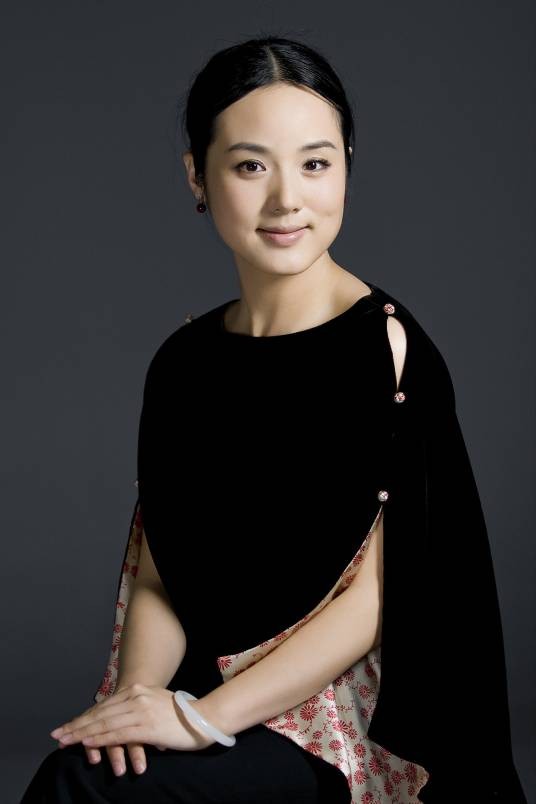 哈辉(中国内地古典音乐女歌唱家、中国国学推广大使)