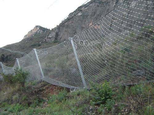 被动边坡防护网