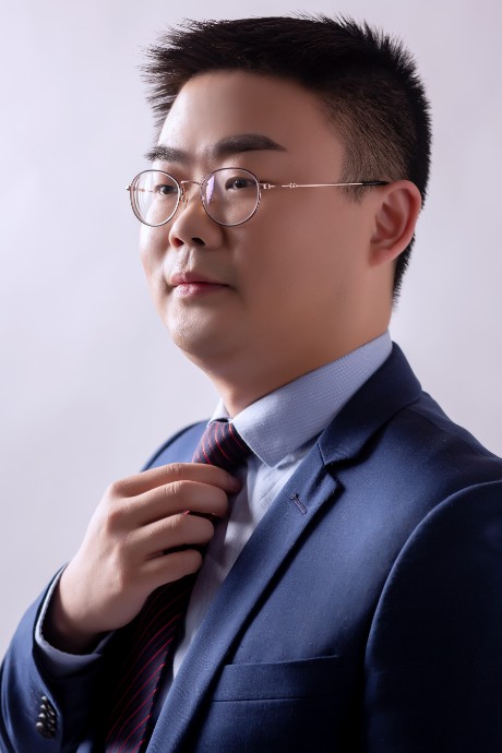 杨辉(90后作家,讲师,诗人,真襄阳节目制片人)