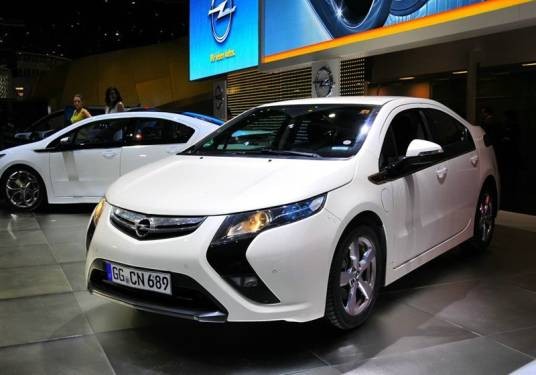 欧宝AMPERA