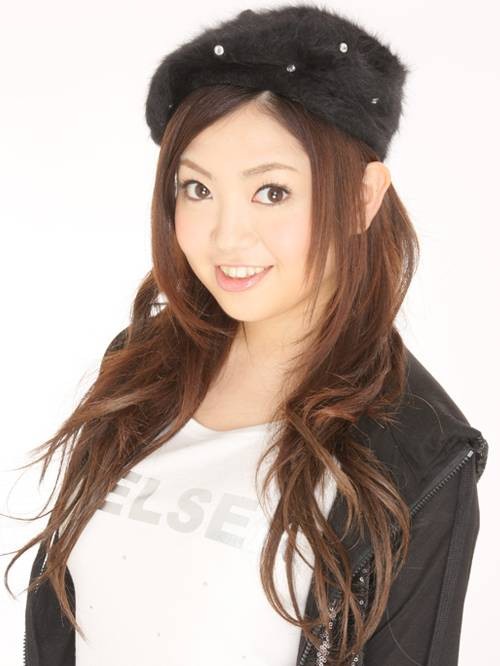 成田梨纱
