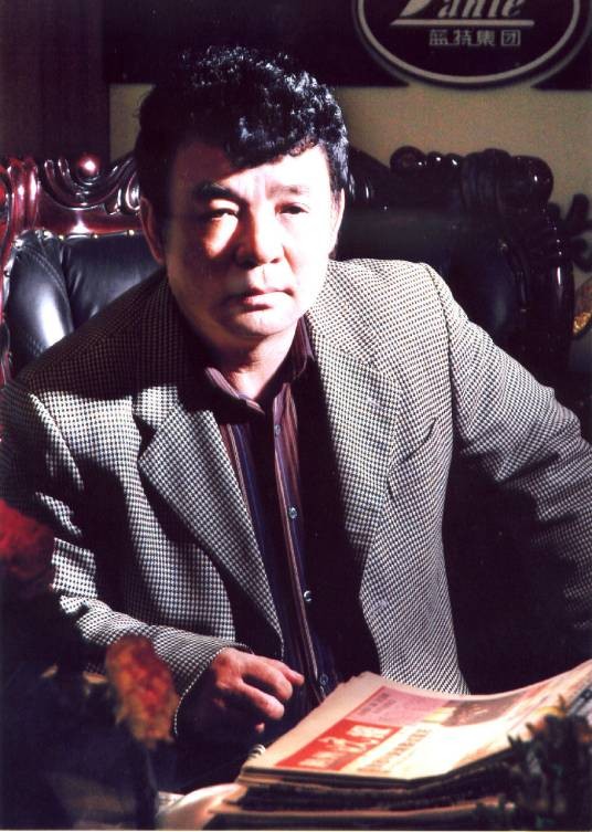 杨忠洲
