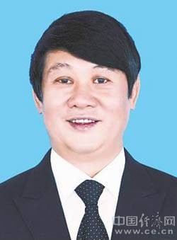 谢兴荣（云南省玉溪市人大常委会原主任，党组书记）