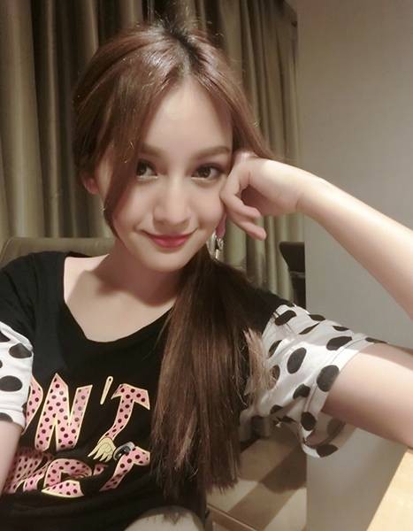 迪丽娜尔(内地女模特)