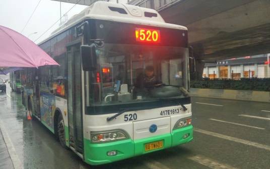武汉公交520路