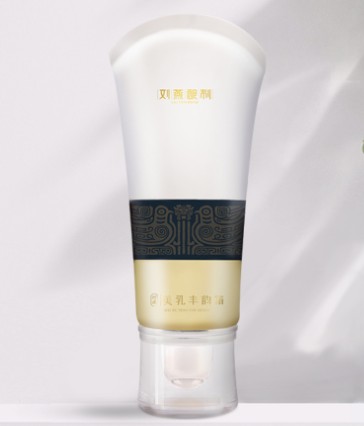 刘燕酿制美乳丰韵霜