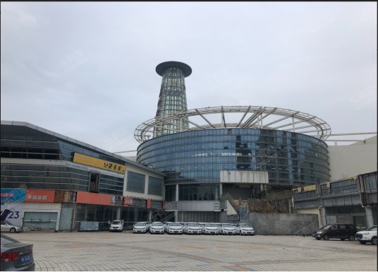 万鑫五洲风情购物中心