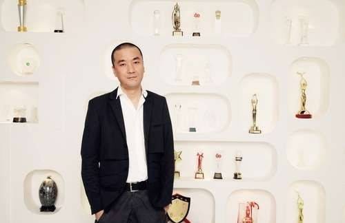 李明(小马奔腾集团原董事长)