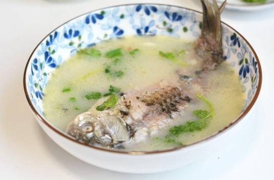营养鲫鱼汤