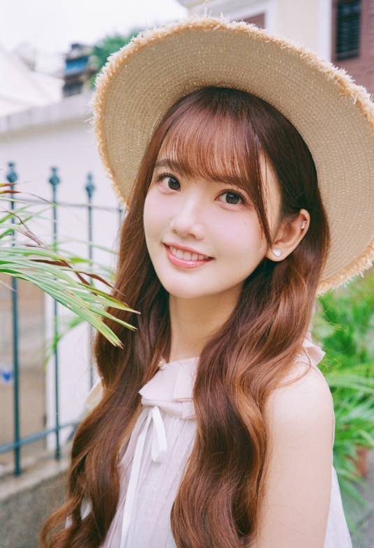 朱苓(中国内地女歌手、演员)
