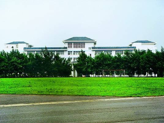 昆明市师专附属中学