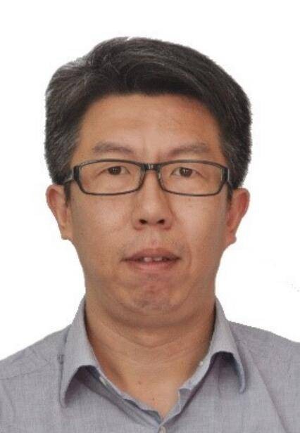 张大奕（吉林大学新能源与环境学院教授）