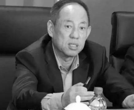 张伟(锦州银行原董事长)