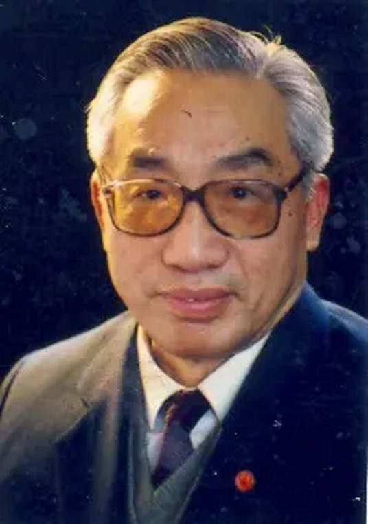 陈穗九