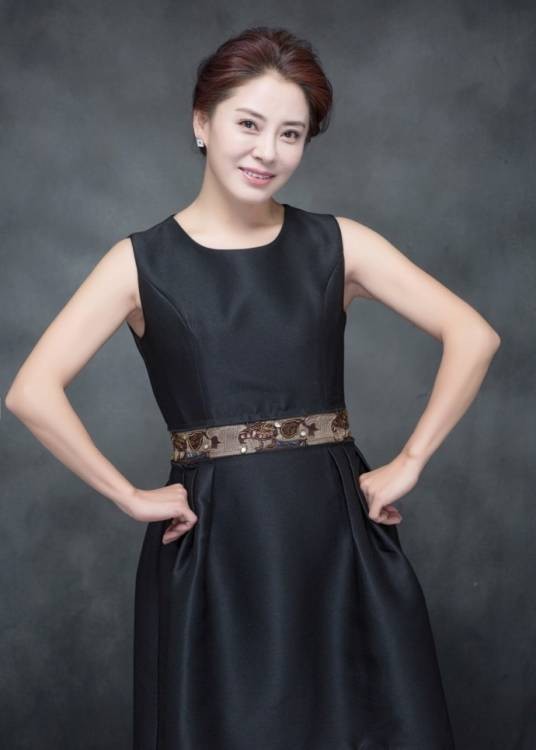 李晓红(中国内地女演员)