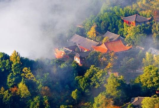 嵩云山