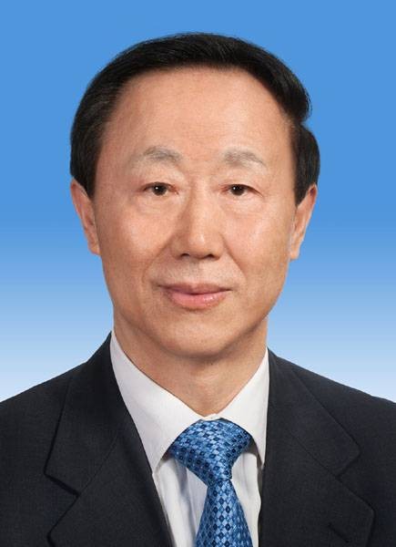 王家瑞（第十八届中央委员，第十二届全国政协副主席，中国福利会主席）