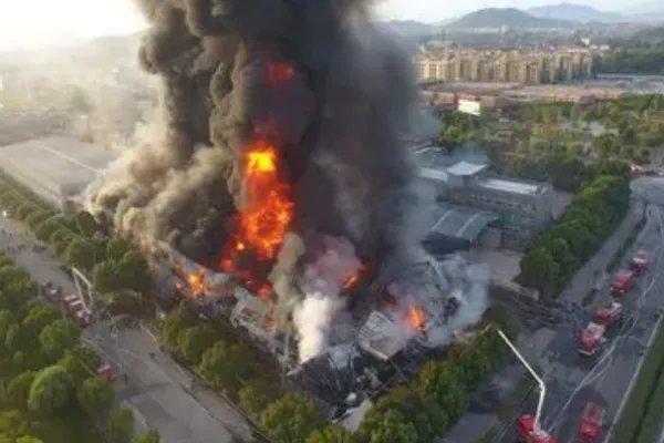 河南安阳“11·21”火灾事故:4人被警方控制该事故给予我们哪些启示?