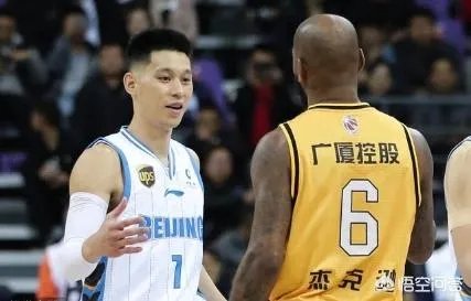 林书豪太难了,砍40+6+3,5项数据全队第一,却无奈本土球员被碾压。你怎么看?
