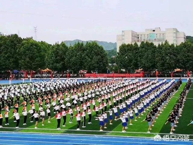 湖北师范学院怎么样?要不要去复读?
