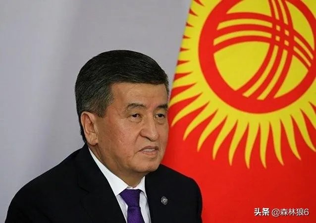 无畏普京,专机盲降比什凯克,这是拿自己的性命作赌注吗?俄罗斯人民会答应吗?