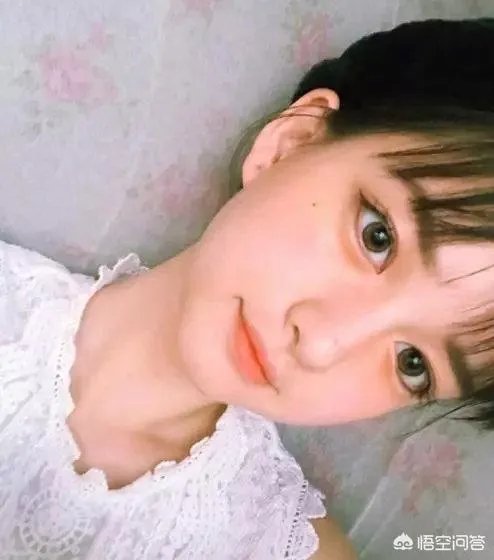 欧阳娜娜与Susan苏同框,网红和明星的差别大吗?