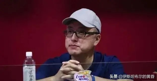 李晓旭受伤后,赵继伟怒砸地板,杨鸣眉头紧锁,为何总经理李洪庆却累到打哈欠?