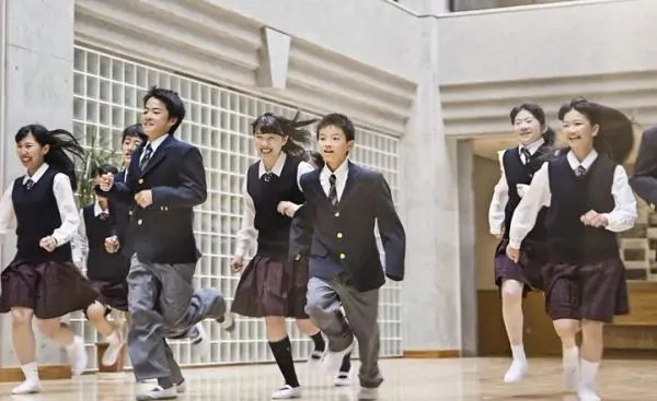 建议9年义务教育延至12年,这样改变会有哪些好处?