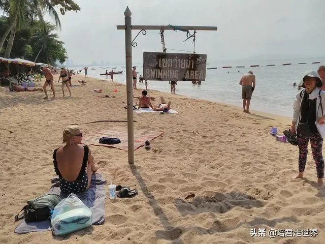 泰国疫情如何?目前当地人的生活变化大吗?