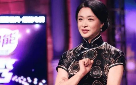 她从名字到血统都是造假，她被金星“撕”后淡出圈再复出人气低迷，她是谁？