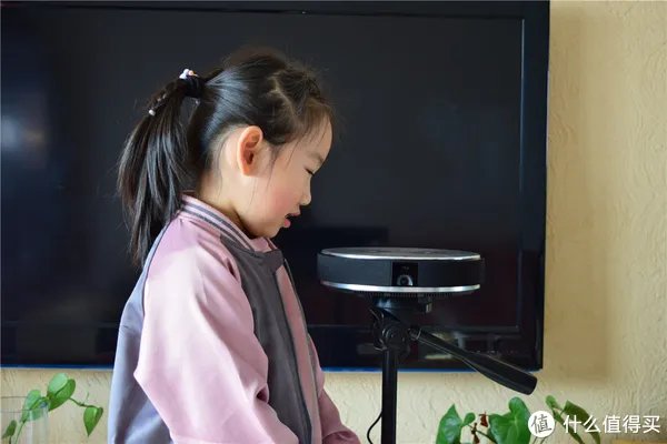 坚果G7评测:没时间带孩子去电影院?在家也能拥有影院级体验!
