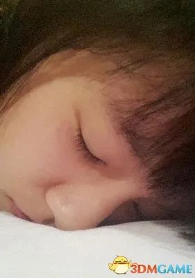 小彩旗被封新生代女神 后台照片与生活照曝光