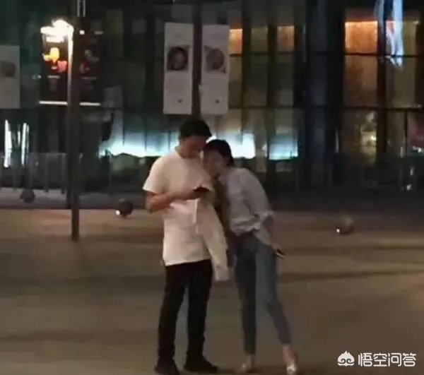 王思聪前女友豆得儿现身《快乐大本营》,为何分手后豆得儿颜值下降的如此之快?
