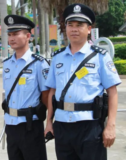 河南的民警怕惊扰患儿警笛声调最小,这件事有触动到你的心弦吗?