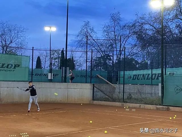 武磊90分钟登场未触球便已结束，如此留洋意义何在？