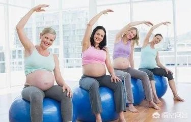 蒋勤勤挺大肚做高难度瑜伽动作吓坏网友,怀孕期间可以做瑜伽吗?